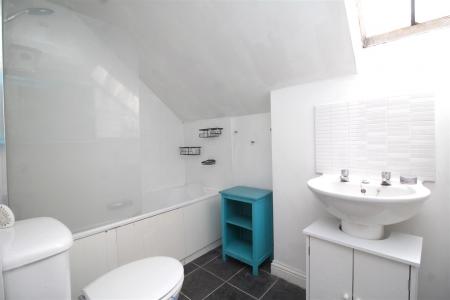 bathroom .JPG