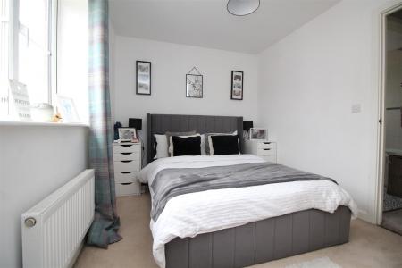bedroom 1 image.JPG