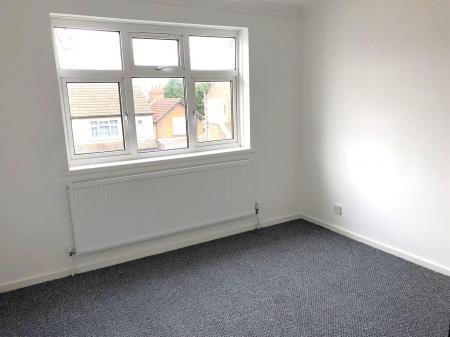 bedroom 1 .jpg