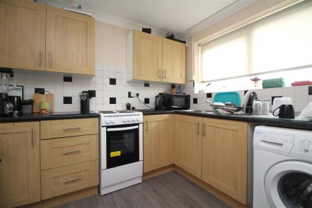 kitchen .JPG