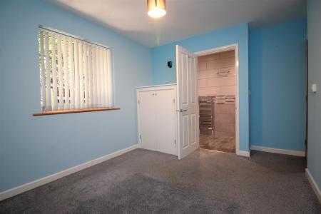bedroom 3.JPG