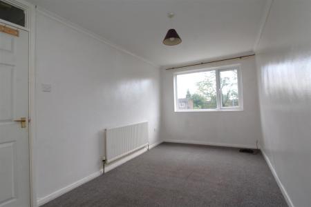 bedroom 2.JPG