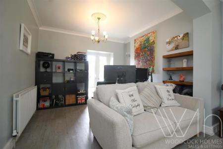 sitting room 2.JPG
