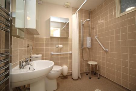 shower room.JPG
