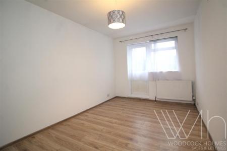 bedroom image 1 .JPG