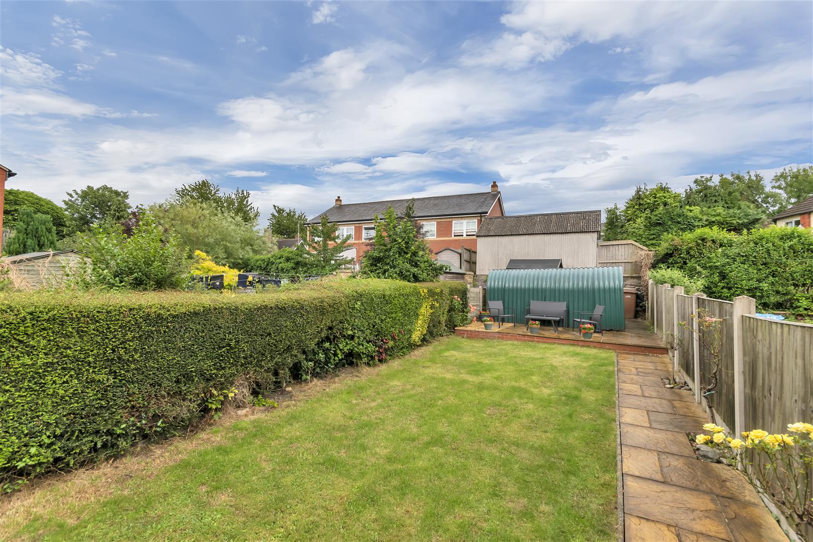 2 bedroom End of Terrace House for sale in Oswestry
