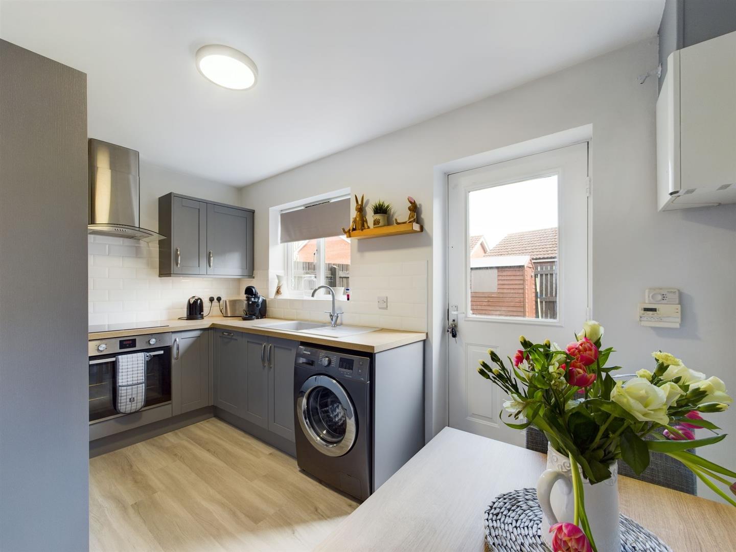 2 bedroom End of Terrace House for sale in Long Riston