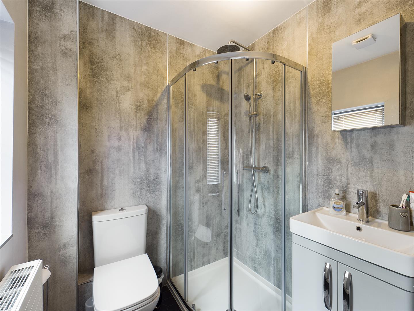 4 bedroom Detached House for sale in Nafferton, Driffield