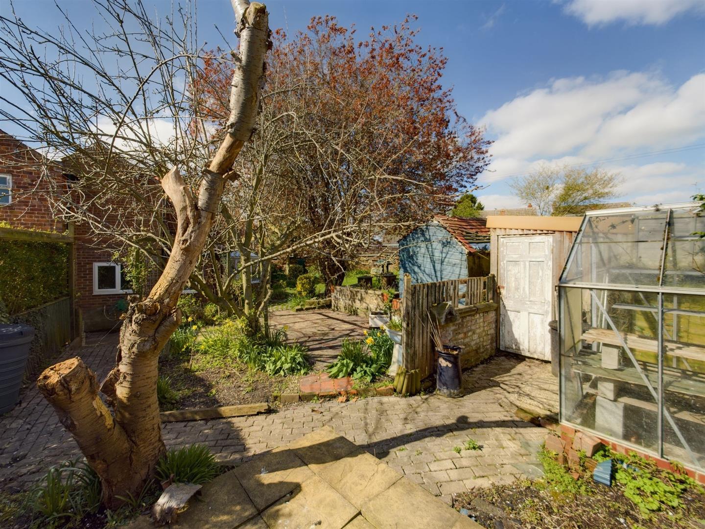 3 bedroom End of Terrace House for sale in Nafferton, Driffield