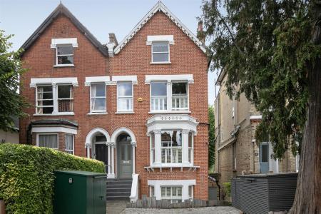 35 Underhill Road.jpg