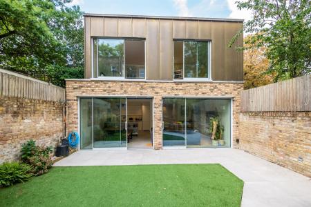 Harfield Gardens-14.jpg