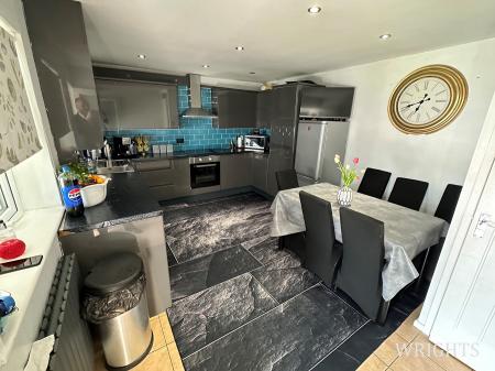 Kitchen / Diner