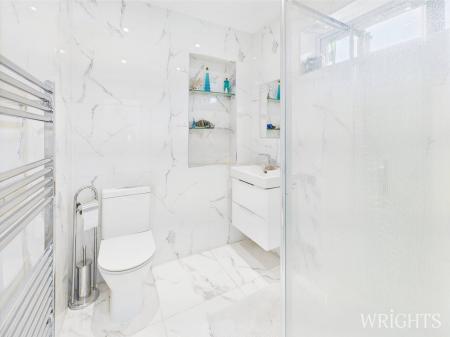 Family Shower Room
