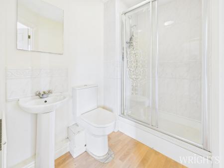 En-Suite to Bedroom
