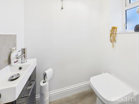 Ground Floor Cloakro