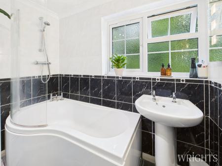 Family bathroom