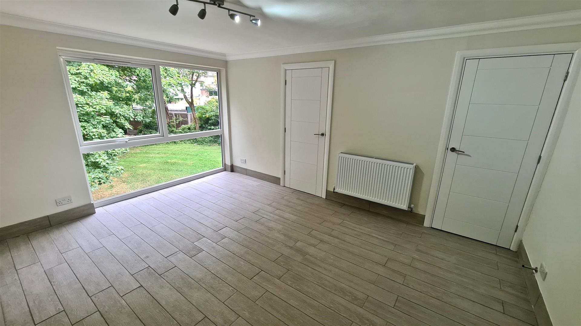 1 bedroom Flat for sale in Bushey
