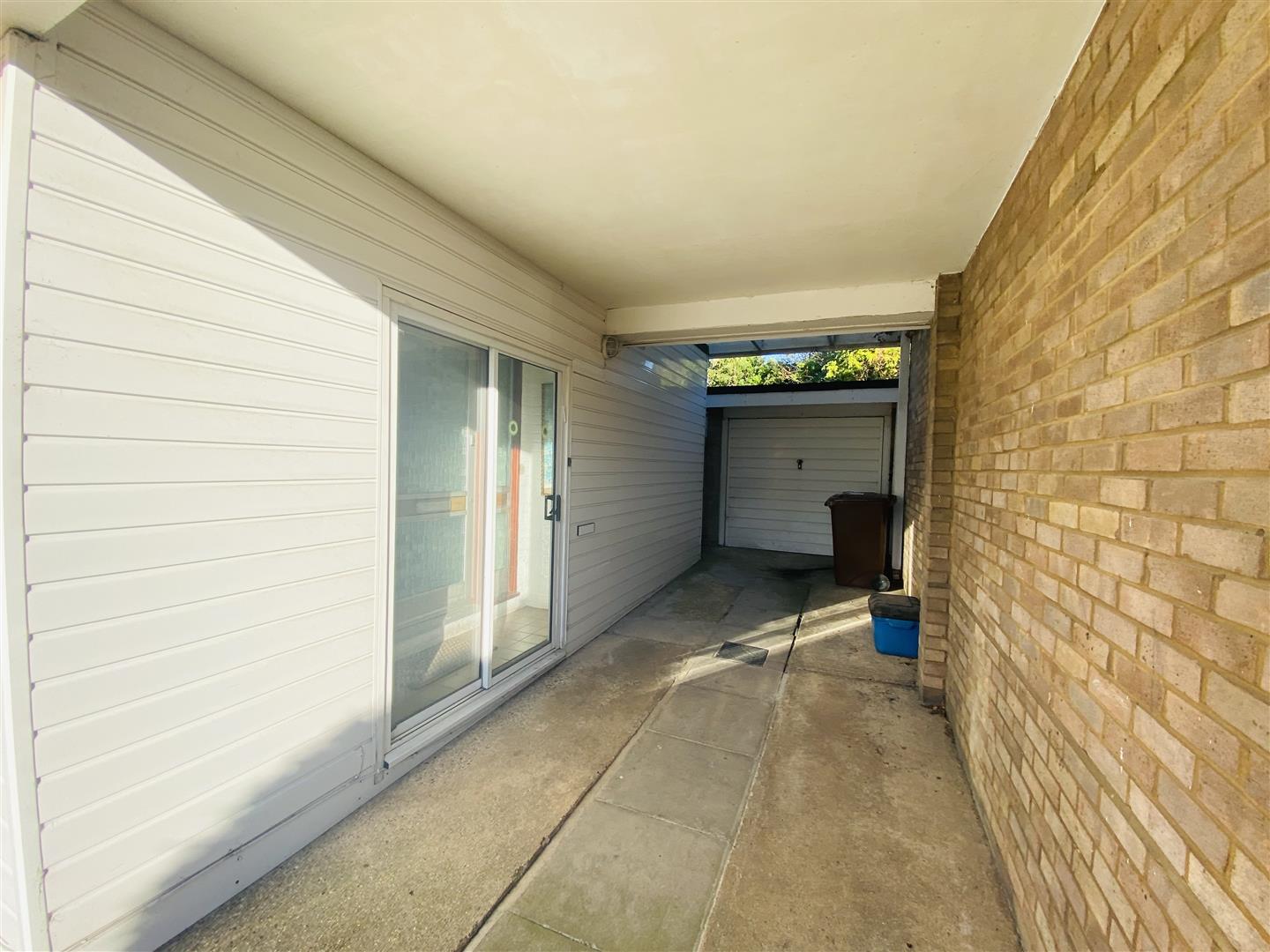 3 bedroom Terraced House for sale in Bushey