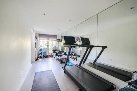 Gym/Morning Room: