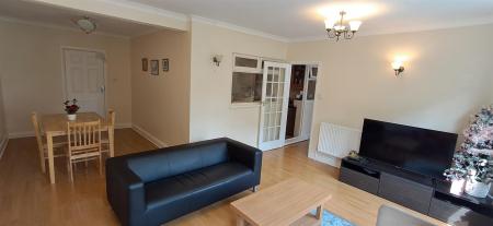 L-shaped Living Room: