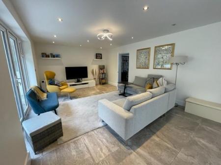 Family Room: