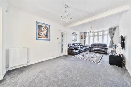 Living Room: