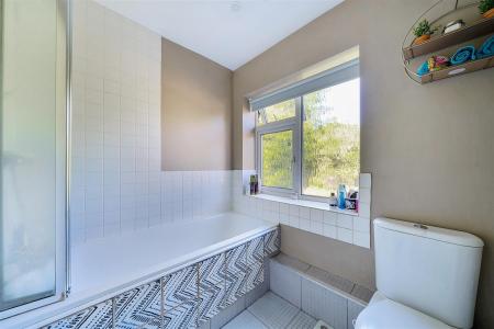 Family Bathroom: