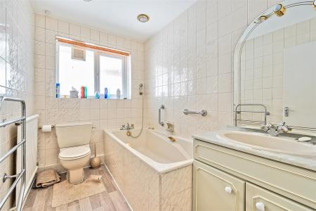 Family Bathroom: