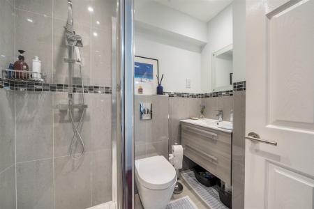 Family Bathroom: