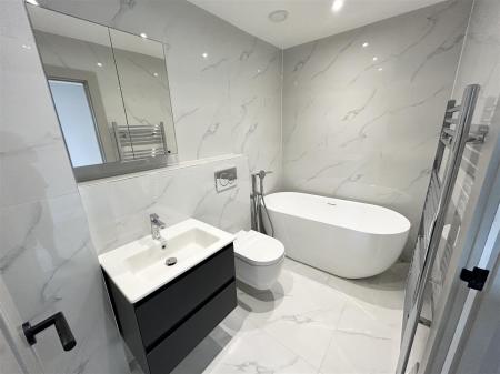 Family Bathroom: