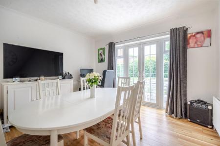 Dining Room: