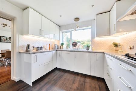Kitchen: