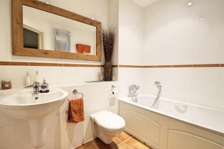 Family Bathroom: