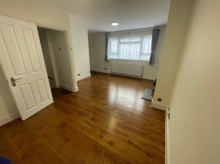 Sitting/Dining Room