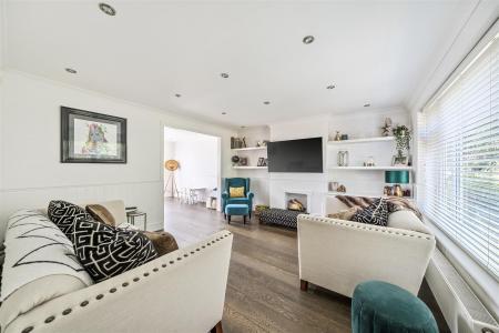 Living Room: