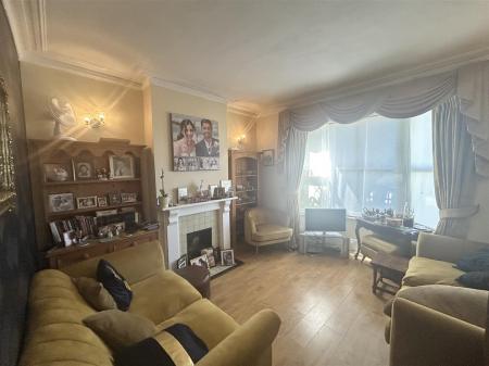 Living Room: