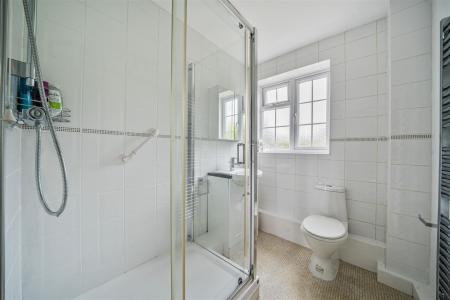 Shower Room: