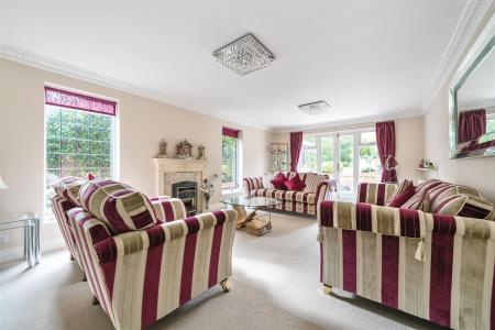 Lounge: