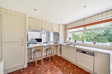 Kitchen: