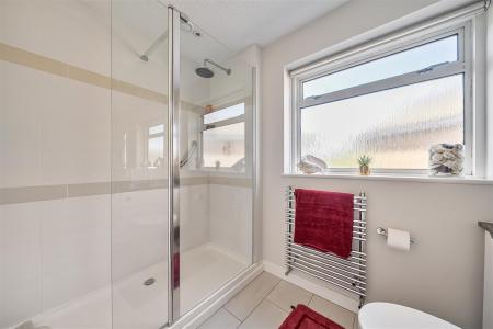 Family Bathroom: