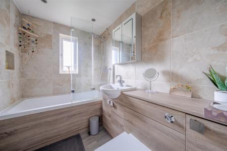 Family Bathroom: