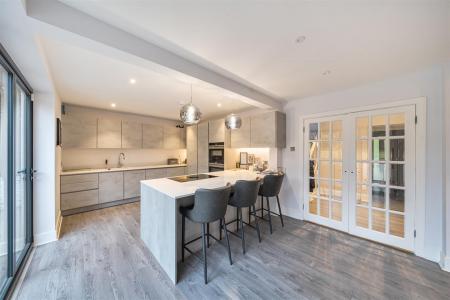 Open Plan Kitchen/Diner: