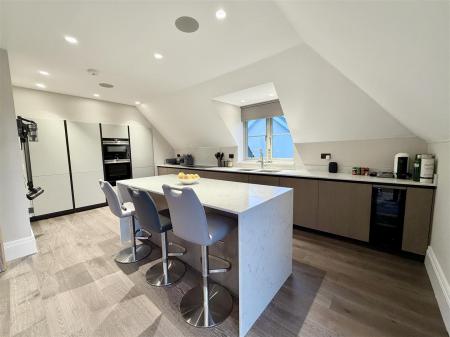 Open Plan Kitchen/Diner: