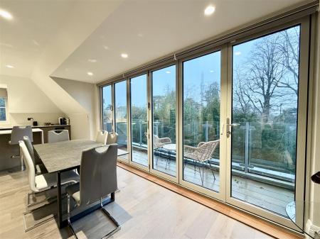 Open Plan Kitchen/Diner: