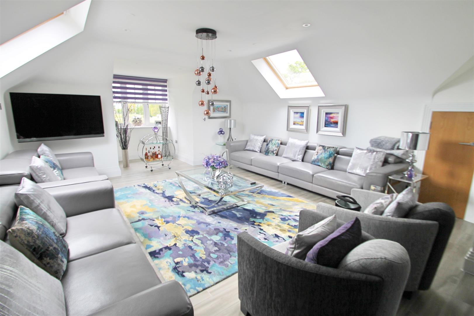 2 bedroom Apartment for rent in Bushey