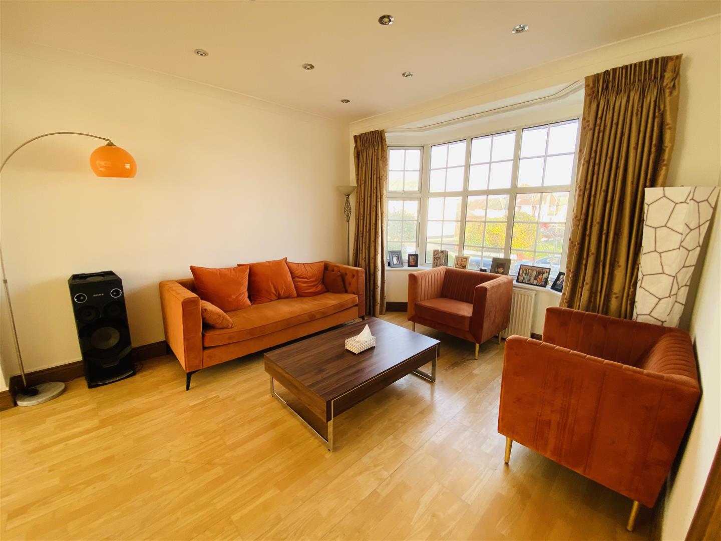 3 bedroom SemiDetached House for sale in Edgware