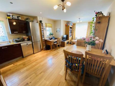 Open Plan Reception room