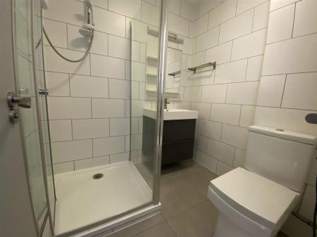Shower Room: