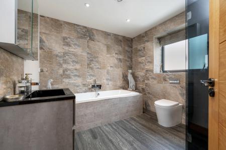 En-Suite Bathroom