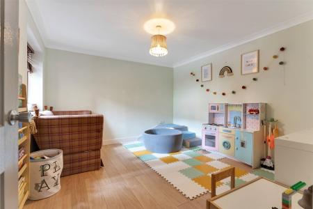 Sitting/Playroom